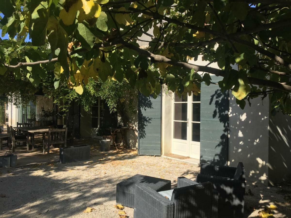B&B Mas De Caustes Сен-Реми-де-Прованс Экстерьер фото